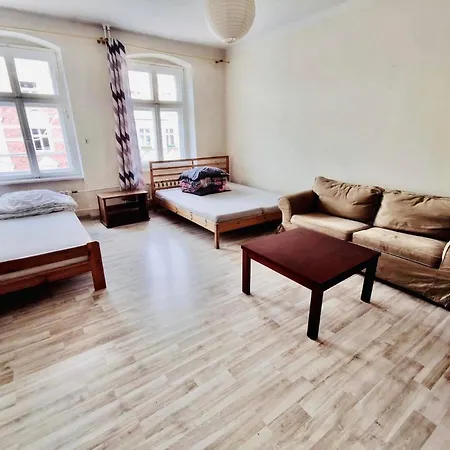 Near Center - Botanic Garden Apartment *